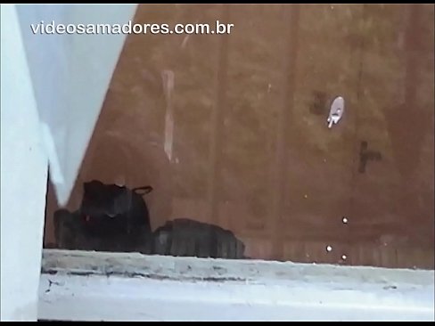 ❤️ مرد شاخدار در حال تماشای دوست دخترش با یک پسر دیگر، بدون اینکه مزاحمتی برای زوج ایجاد کند، یک ویدیوی لعنتی ضبط می کند. ❤️❌ پورنو در ما ❌️